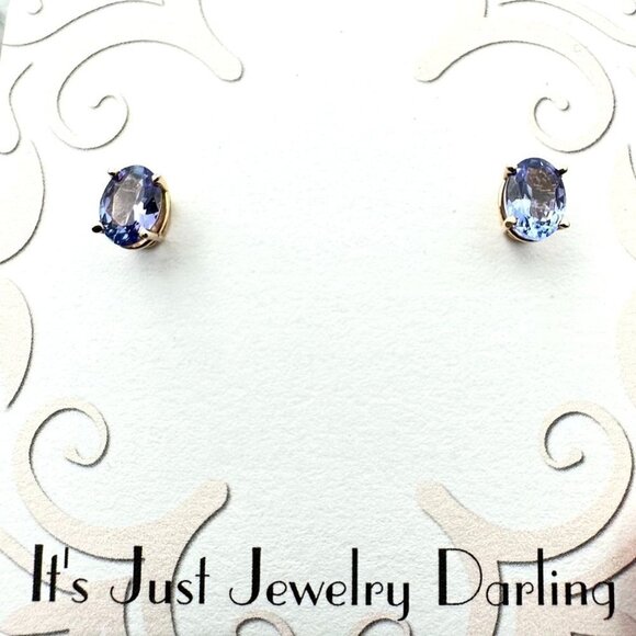 Womens Earrings 14K Yellow Gold Oval Amethyst Studs Pierced Gift Idea for Her - Picture 1 of 5